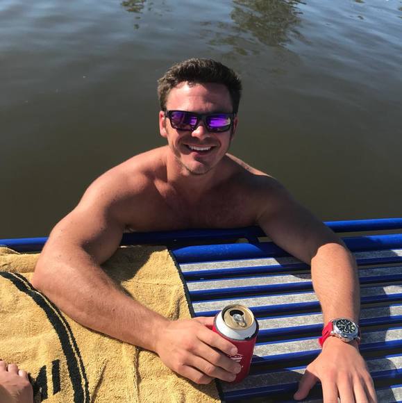 Meet your Posher, Josh - Picture 1 of 1